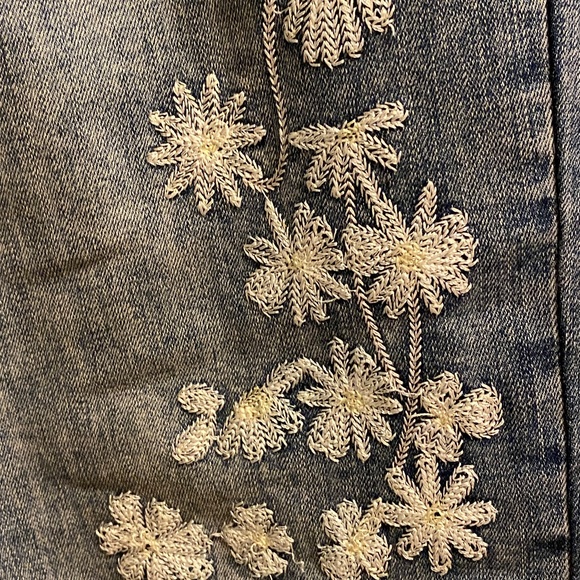 FDJ French Dressing Jeans Sixe 8 Olivia Embroidered Slim Leg Floral Flowers - Picture 8 of 9